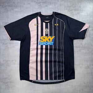 Vintage Nike Juventus 2003/04 Third Kit Soccer Jersey